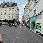 Paris Pantheon Arev Dans Le Quartier De Emily In Paris 75005