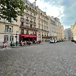 Paris Pantheon Arev Dans Le Quartier De Emily In Paris 75005